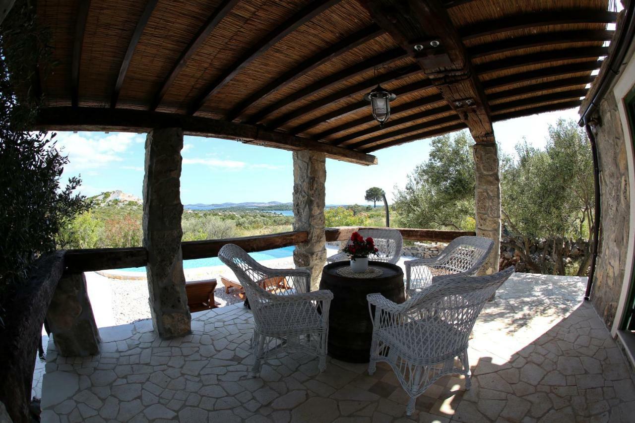 Holiday Home Petar Drage Exterior photo